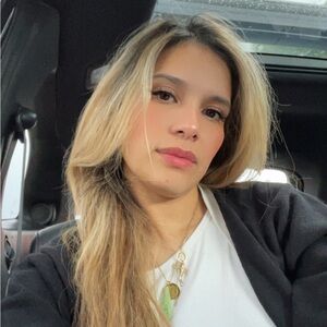 Meet your Posher, Nidia